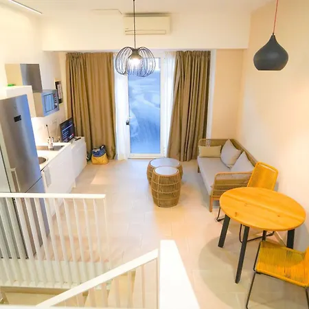Oceanside Luxury Loft - Fast Wi-fi - Workstations 코라레호