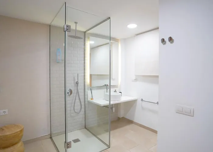 Oceanside Luxury Loft - Fast Wi-fi - Workstations Apartmán