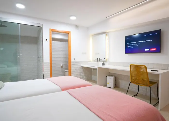 Oceanside Luxury Loft - Fast Wi-fi - Workstations * كوراليهو